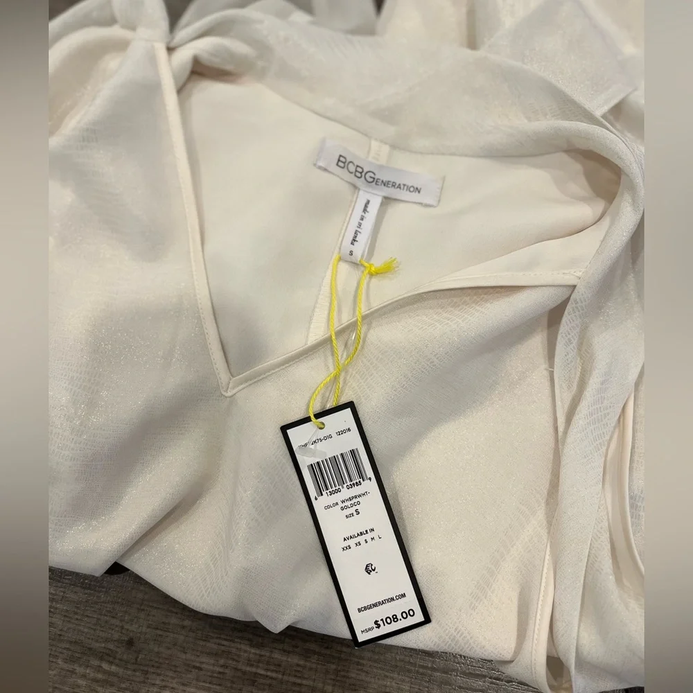 BCBG Shift Dress 🤍 - Picture 10 of 16